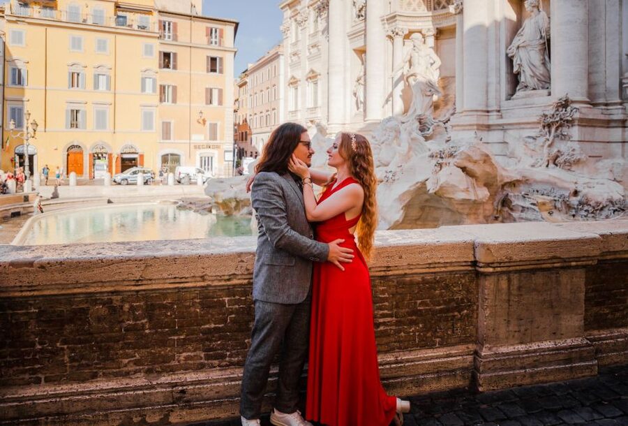 Rome: Private Photoshoot at the Trevi Fountain - Practical value and possible drawbacks
