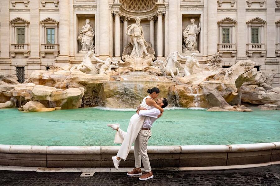 Rome: Trevi Fountain Photoshoot – Private & Personalized - Why an early Trevi Fountain session makes sense