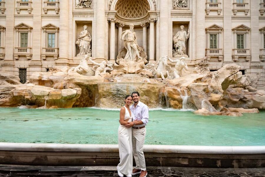 Rome: Trevi Fountain Photoshoot – Private & Personalized - Meeting at Hotel Fontana beside the fountain