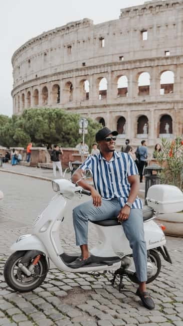 Rome: Vespa Ride in the Streets with Photography - Passing Castel Sant’Angelo and Piazza Venezia