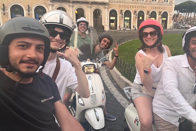 Rome Vespa tour with Pro Photographer - Fontana dell’Acqua Paola and the Janiculum panorama