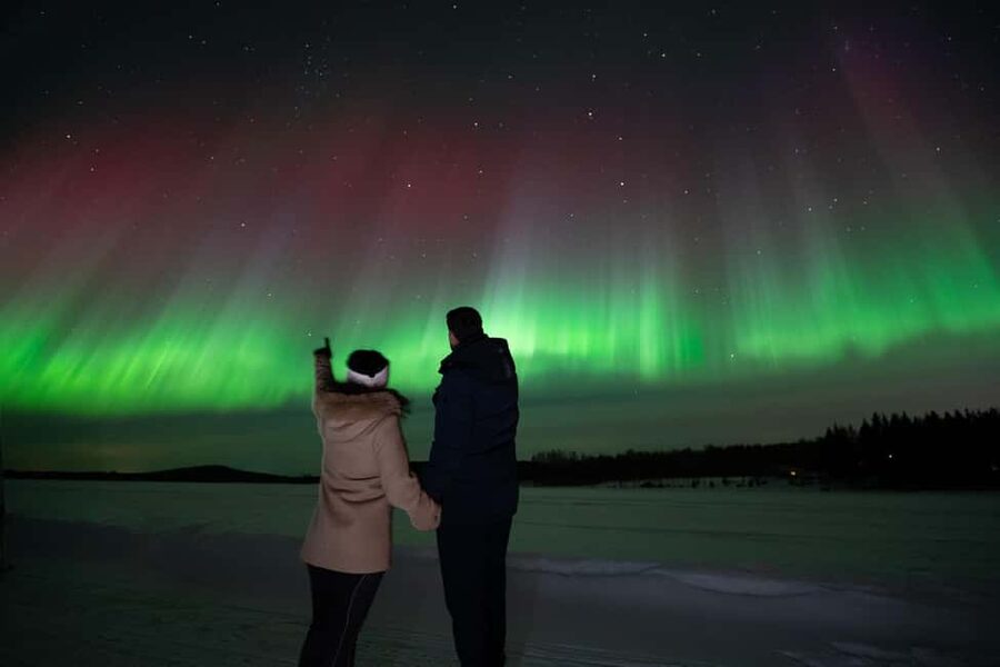 Rovaniemi: Aurora Hunt - Free Photos, 100% Guaranteed Refund - Starting at Rovakatu 25 to 27