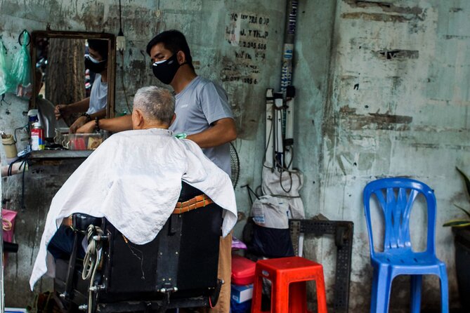 Saigon Street Photography Experience - A local hardware market with useful photo practice