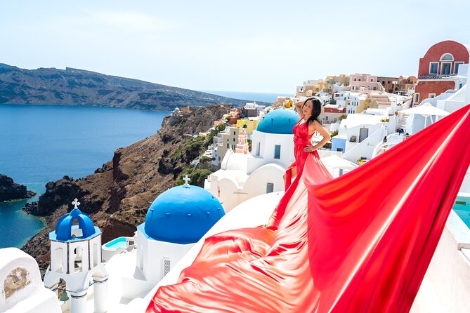Santorini 2h Private Flying Dress Photoshoot with Transportation - Key points to know before booking