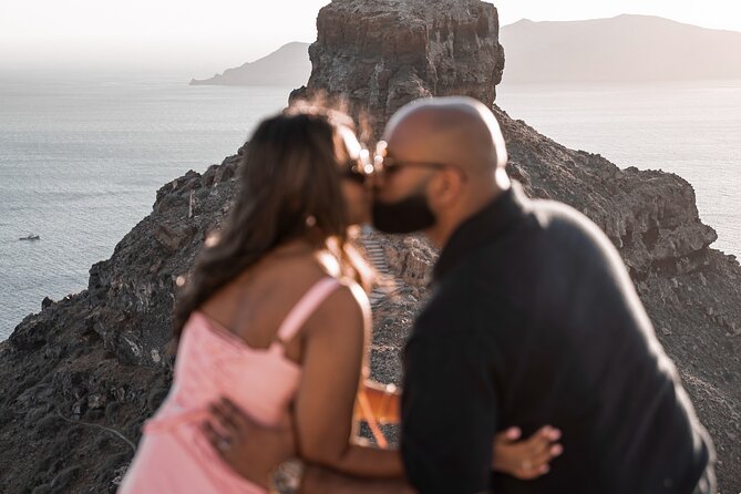 Santorini: Customized Private Photoshoot Walk in Oia - Is $120.98 good value for two people?