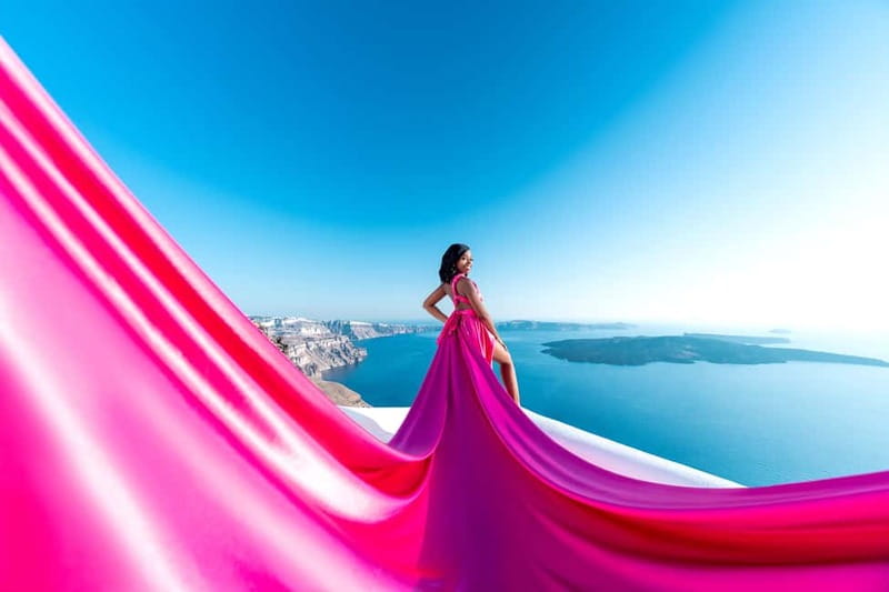 Santorini: Flying Dress Photo © Photoshoot "Express Package" - Why Imerovigli works well for photographs