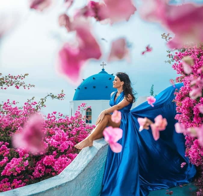 Santorini: Flying Dress Photoshoot with Edited Photos - The dress choice matters more than you might expect