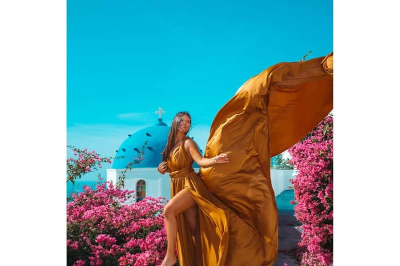 Santorini: Flying Dress Photoshoot with Edited Photos - The strongest part: patient direction