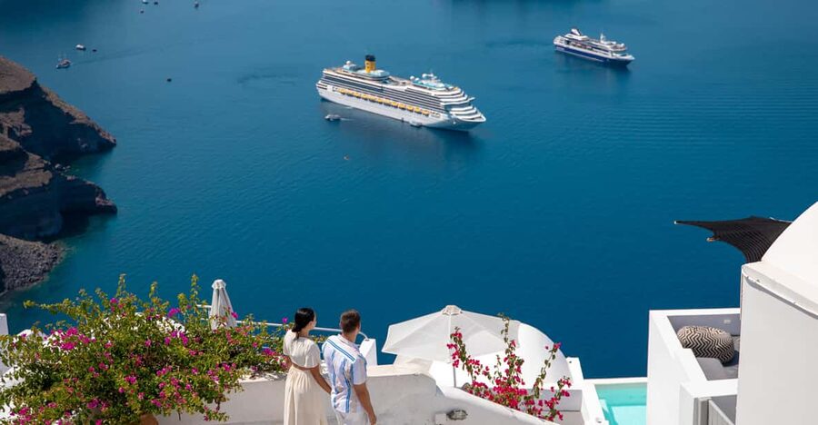 Santorini: Imerovigli or Fira Photoshoot - Key Details Before You Book