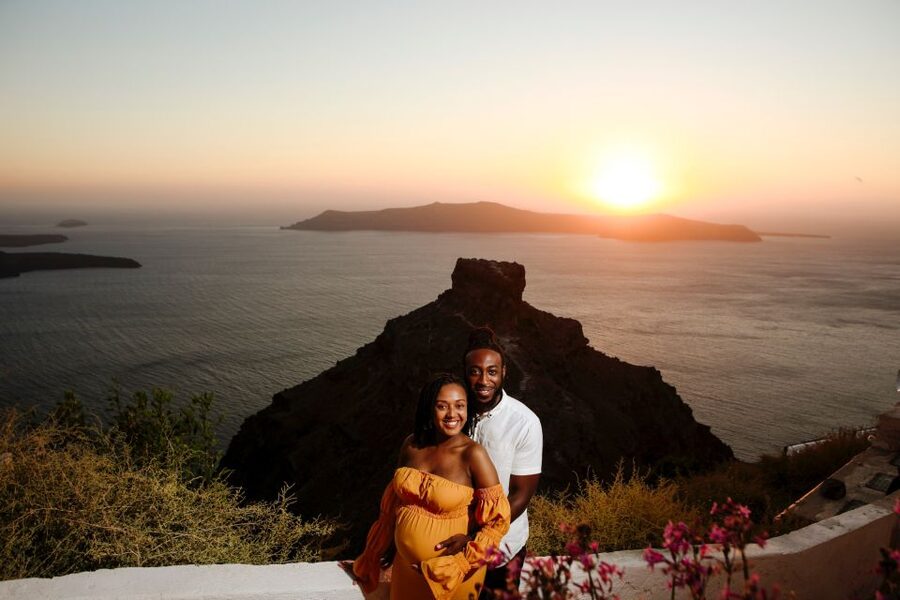 Santorini: Photo Shoot with a Private Vacation Photographer - What you receive after the shoot