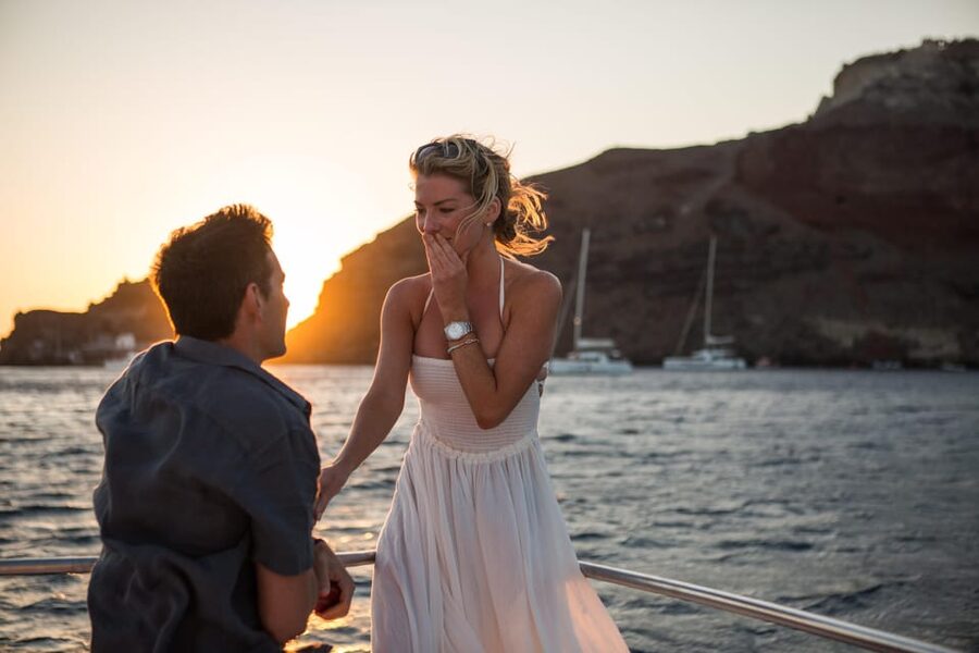Santorini Proposal: A Luxury Photoshoot for Your Yes! Moment - Meeting at Oia Bus Terminal