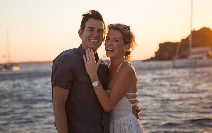 Santorini Proposal: A Luxury Photoshoot for Your Yes! Moment - Planning the surprise with Konstantina
