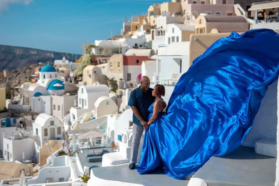 Santorini: Unique Flying Dress Photoshoot Experience - The 30-photo gallery and its limits