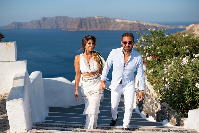Santorini Walking Tour with a Personal Photographer - What you receive after the session