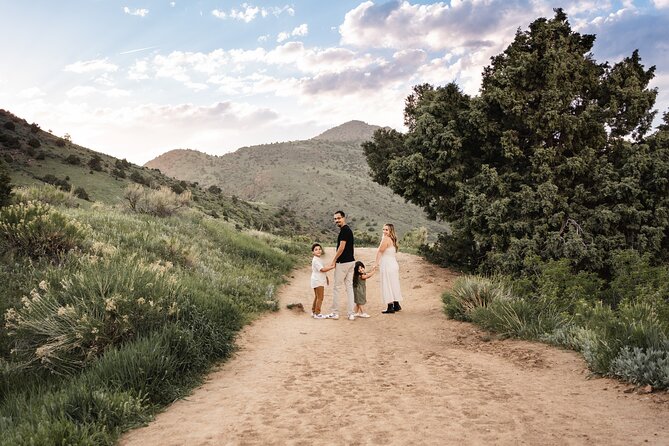 Scenic Photoshoot in Denver's Foothills - Stop 1: a foothills trail with wide mountain views