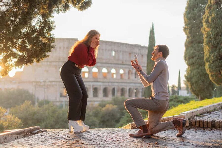 Secret Proposal Photoshoot in Rome + Reel - The people who make the experience work