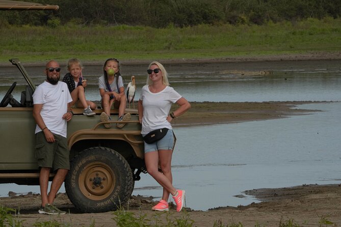 Selous Luxury Day Safari with Photographer - Midday buffet with a view