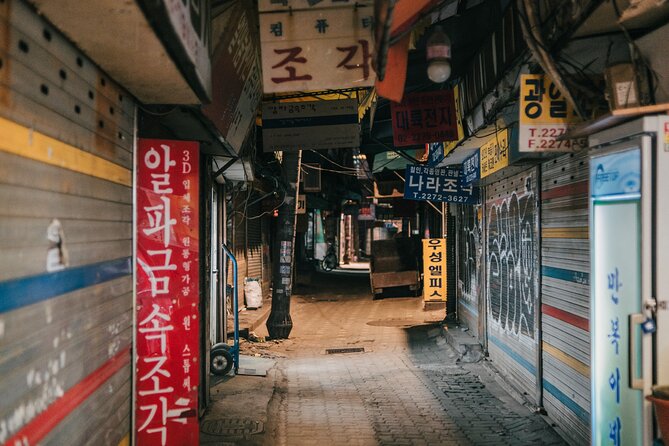 Seoul High-Quality Night Photography - Pojangmacha streets and Seoul’s food culture