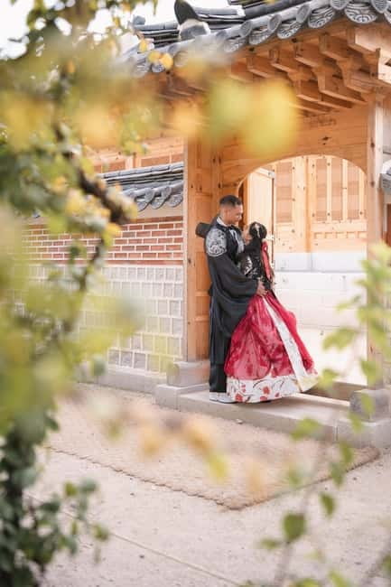 Seoul: Professional Hanbok Photography at Gyeongbok Palace - Gwanghwamun: the grand first frame