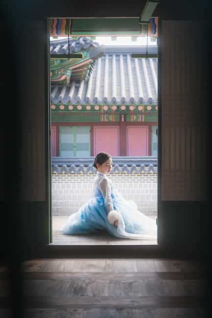 Seoul: Professional Hanbok Photography at Gyeongbok Palace - What the $103 price is worth
