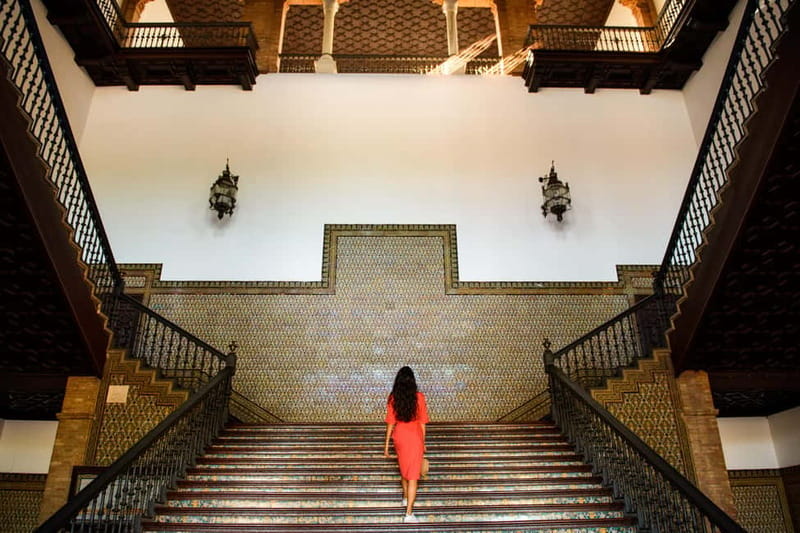 Seville: Personal Holiday Photoshoot - How the posing works when you feel awkward