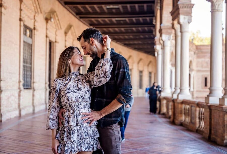 Seville: Professional Photoshoot at Plaza de España - Weather, closures, and practical flexibility
