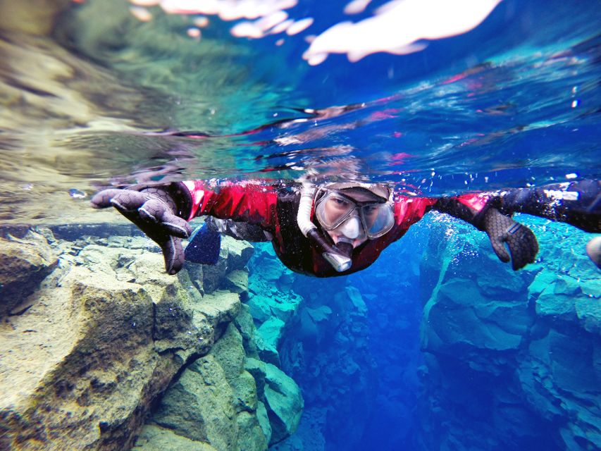 Silfra: Half-Day Snorkeling Day Trip with Underwater Photos - Meeting at Thingvellir P5 parking lot