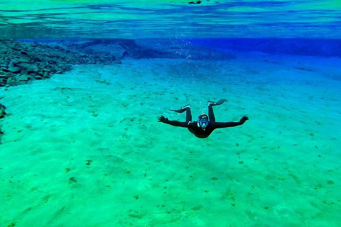 Silfra Wetsuit Snorkeling - Meet on Location | Free Photos - Underwater photos and the final hot chocolate