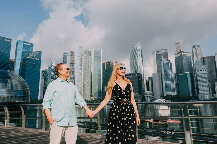 Singapore: Moments in the City Private Photography Session - Marina Bay views and city portraits