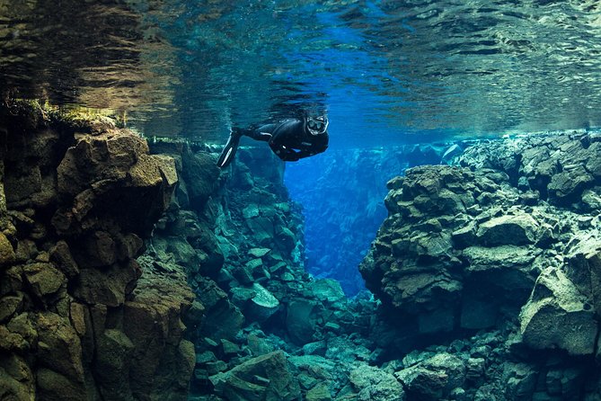 Snorkel the Silfra Fissure-Meet on Location (Free Photos & Cocoa) - The safety briefing and who can participate