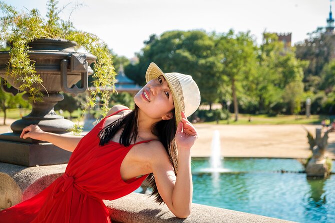Sunny Barcelona Photoshoot - Why this Barcelona photoshoot is worth considering