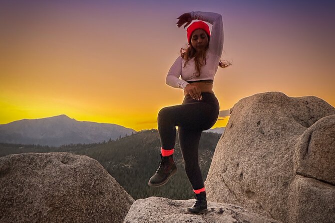 Sunset Hike and Photography Adventure in South Lake Tahoe - Stop 2: Boulders, climbing, and the best light