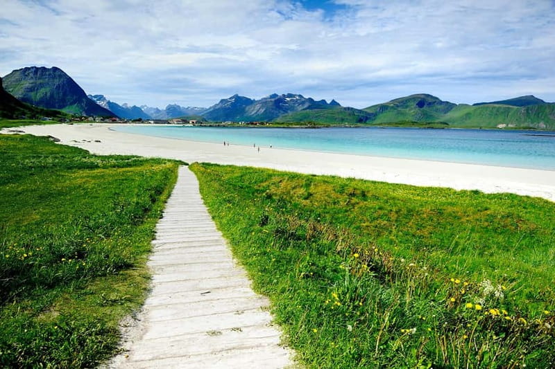 Svolvaer: Lofoten Gems Photo Tour - Reine, Hamnøy & Å - Reine viewpoint and the Reinefjord panorama