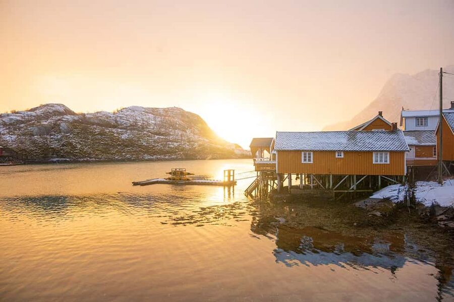 Svolvær: Reine, Hamnøy, Sakrisøy: Photographer’s Dream Tour - Starting at Svinøya’s fishing cabins