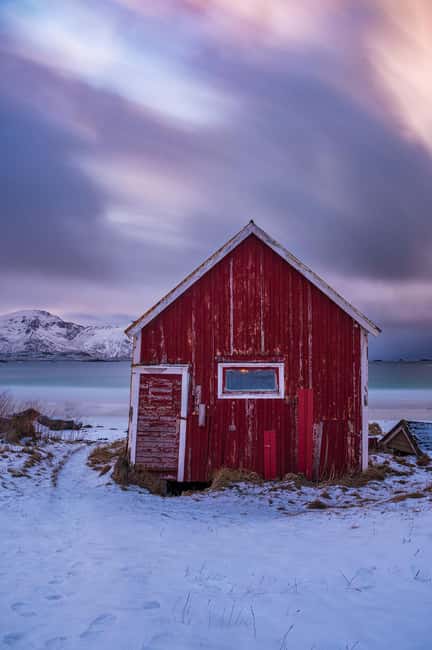 Svolvær: Reine, Hamnøy, Sakrisøy: Photographer’s Dream Tour - Flakstadøya: big views before the famous villages