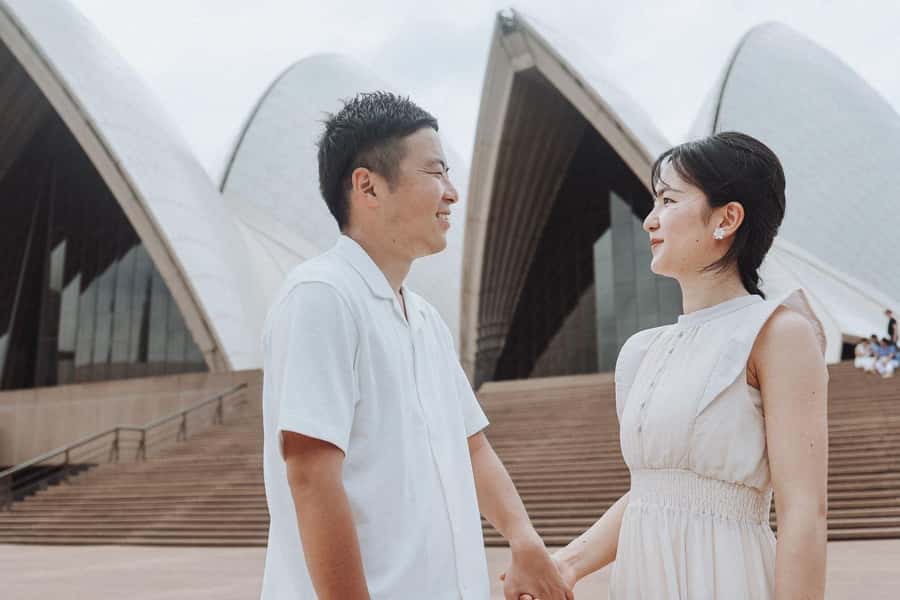 Sydney: Private Photoshoot outside the Opera House - Key points at a glance