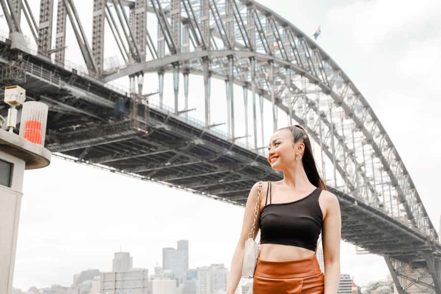 Sydney: Private Photoshoot outside the Opera House - The photographers make or break the experience