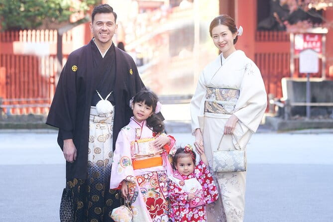 Tokyo Authentic Kimono Rental in Asakusa with Photography Option - Choosing a kimono, yukata, and accessories