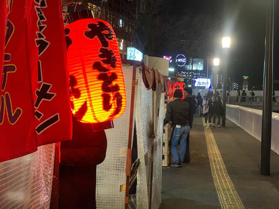 Tokyo: Evening Photography Tour - Group size and the feel of the session