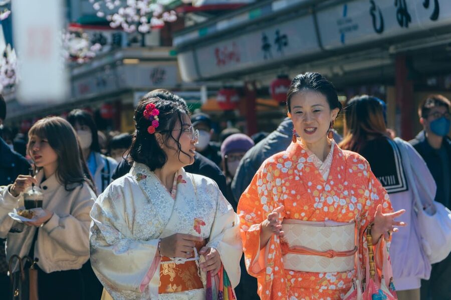 Tokyo: Kimono Dressing, Walking, and Photography Session - Why Yanaka is a better setting than a crowded tourist district
