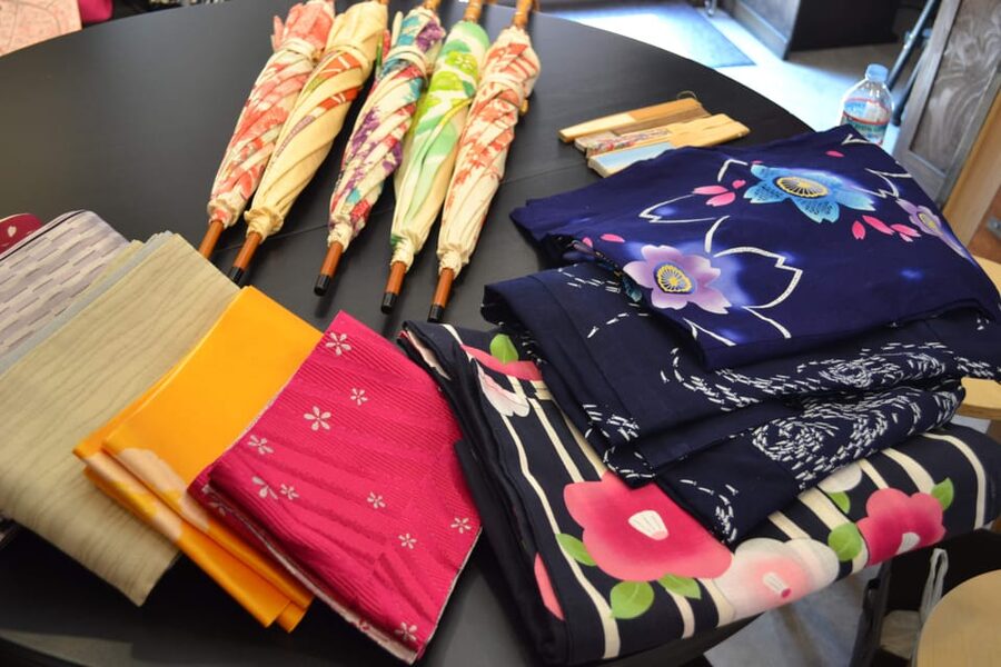 Tokyo: Kimono Dressing, Walking, and Photography Session - The dressing session is part of the cultural lesson