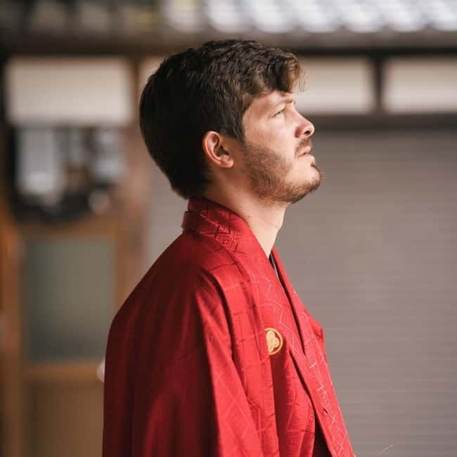 Tokyo: Private photo shoot - Choosing between Shinjuku, Akihabara, and Shinbashi
