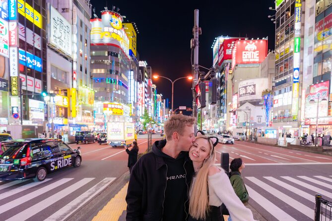 Tokyo Shinjuku Night Photo Tour with Pro Gota - Hanazono Shrine brings a quiet change of mood