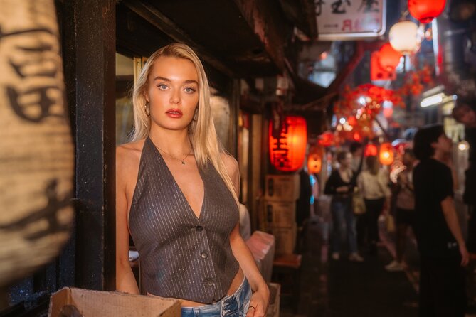 Tour with Pro Tokyo Photographer and take Edgy Unique Portraits - Why this Tokyo photo walk feels different