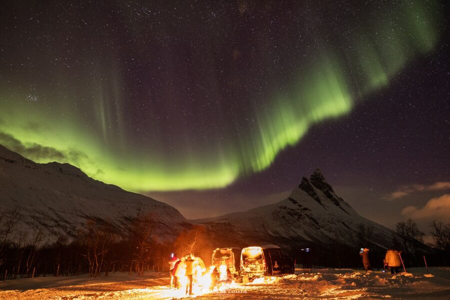 Tromso: Northern Lights Tour with Photographer - Starting behind YONAS PIZZA in central Tromsø