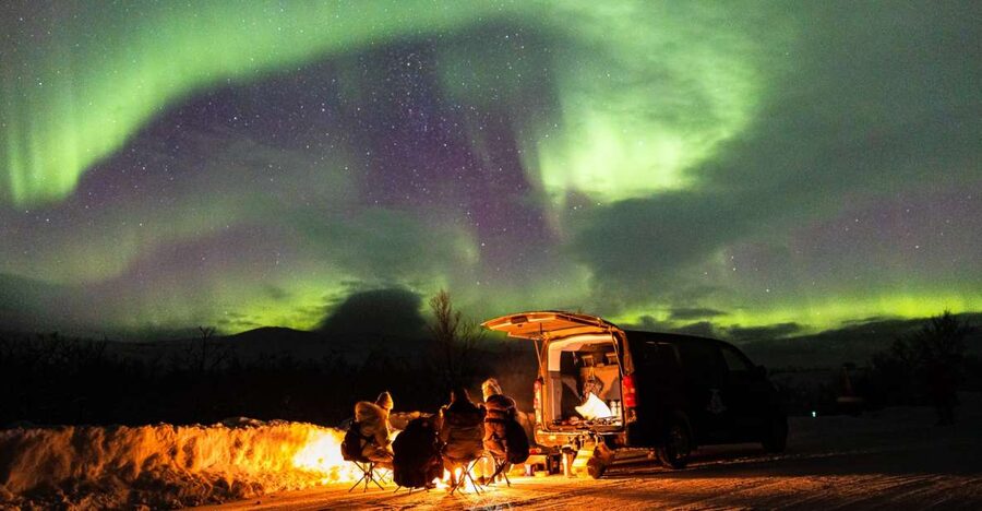 Tromso: Northern Lights Tour with Photographer - Five hours in the Arctic dark