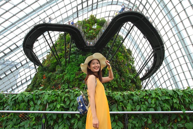Vacation Photographer in Singapore - Walking toward Gardens by the Bay