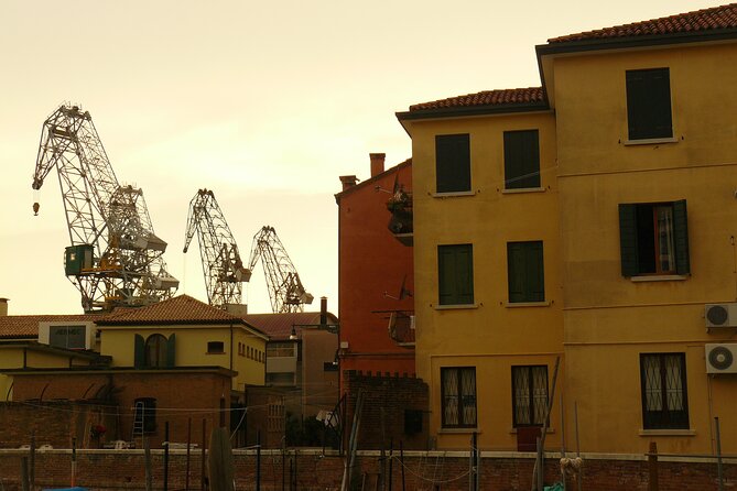 Venice Photography Walking Tour with Private Guide - The sunset option: twilight, lagoon views, and reflected lights
