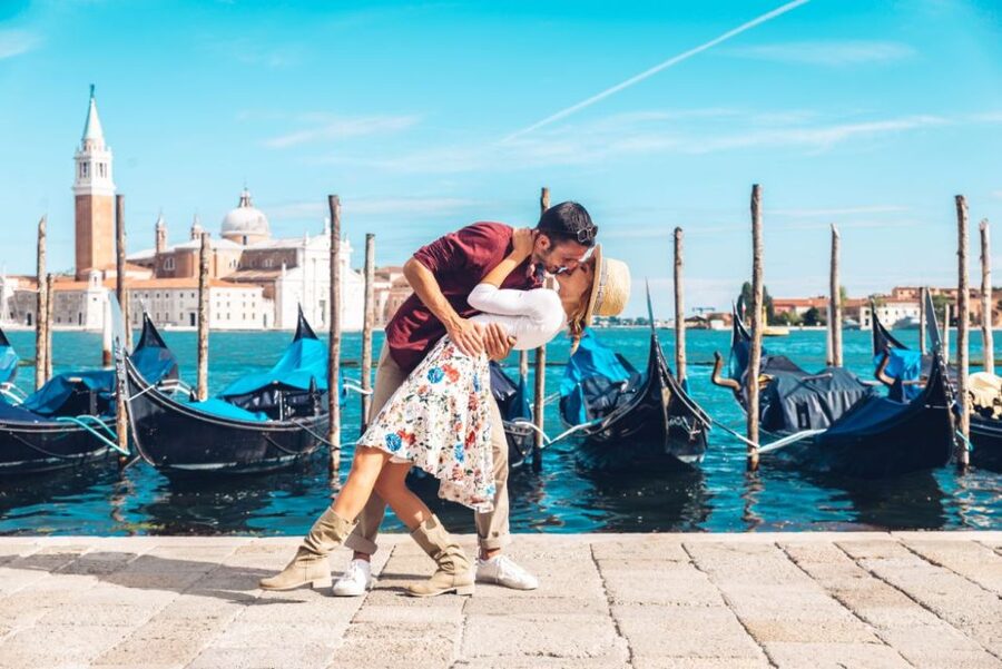 Venice: Photoshoot at Piazza San Marco and the Canals - Key points to know before booking
