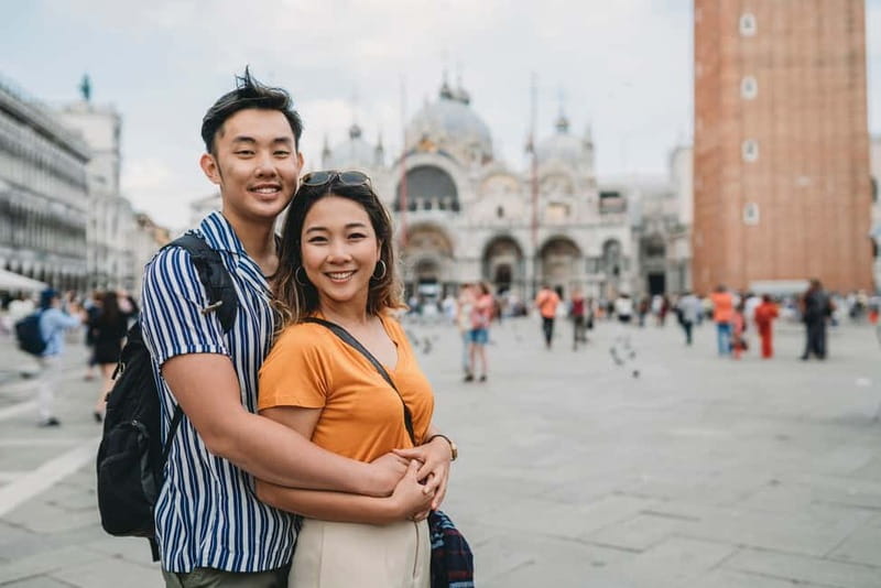 Venice: St Mark's Square and Canals Photoshoot - How the Photographer Helps You Look Natural